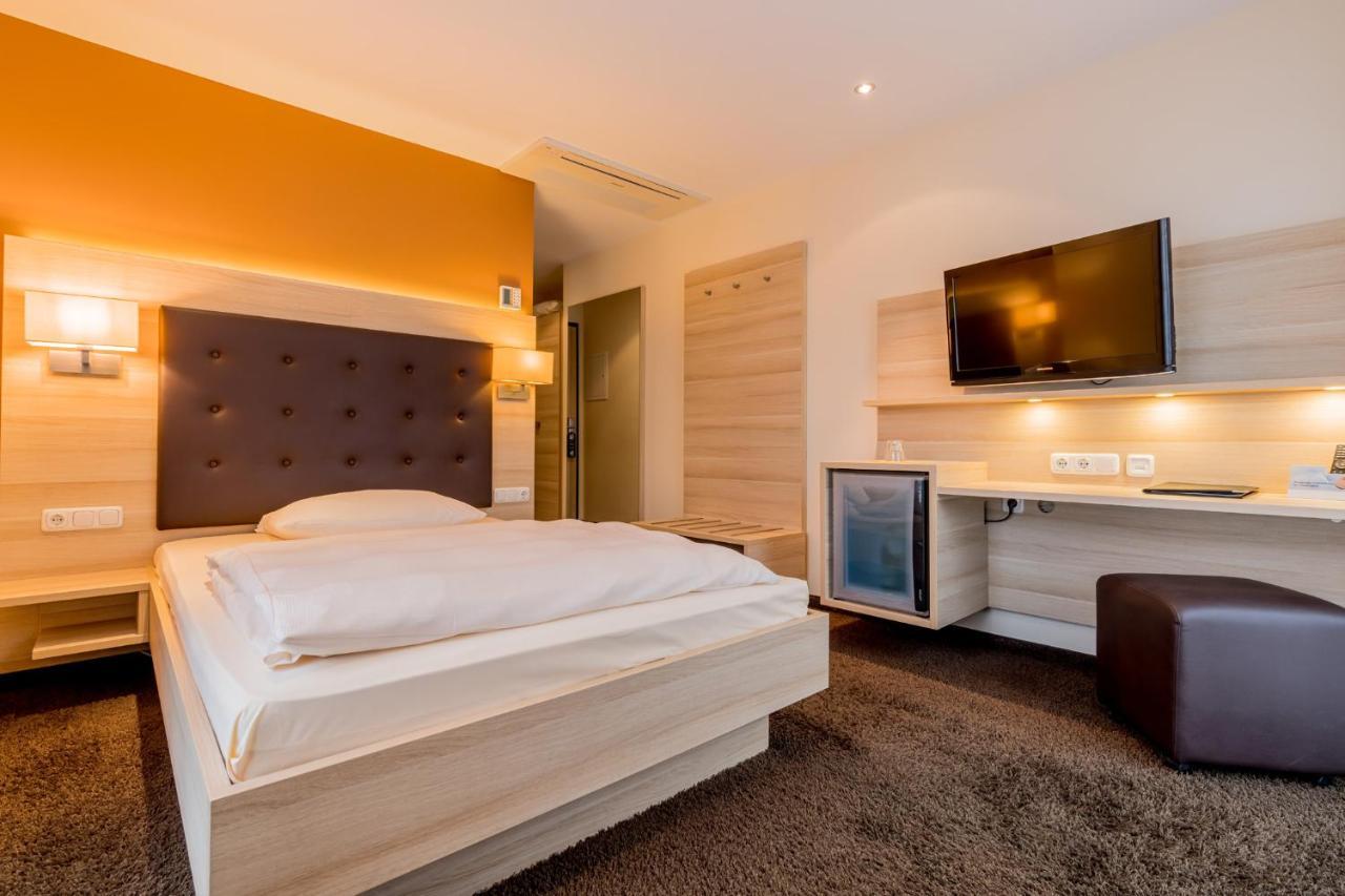 Hotel Bacchus Μπενσχάιμ Εξωτερικό φωτογραφία