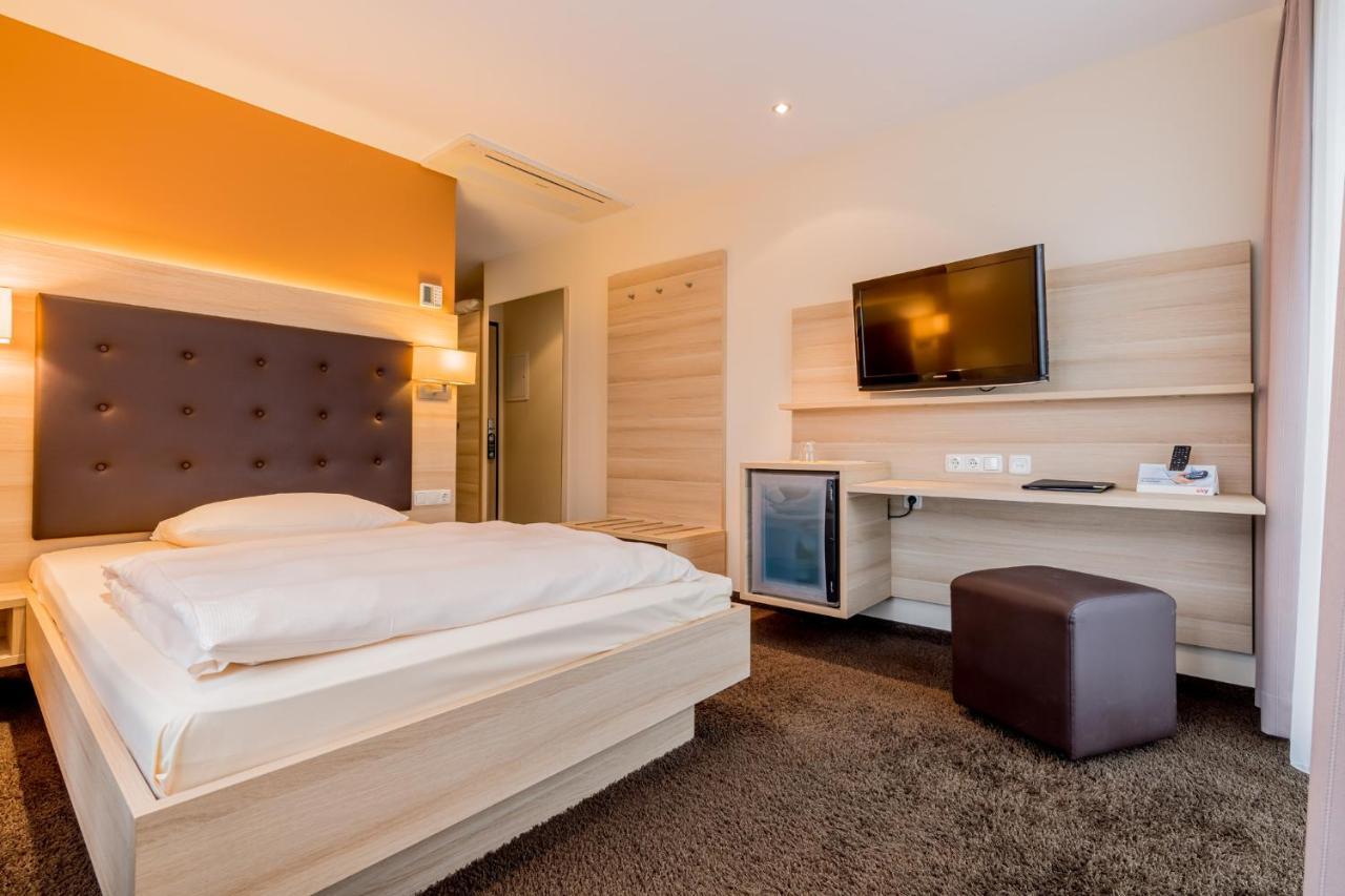 Hotel Bacchus Μπενσχάιμ Εξωτερικό φωτογραφία