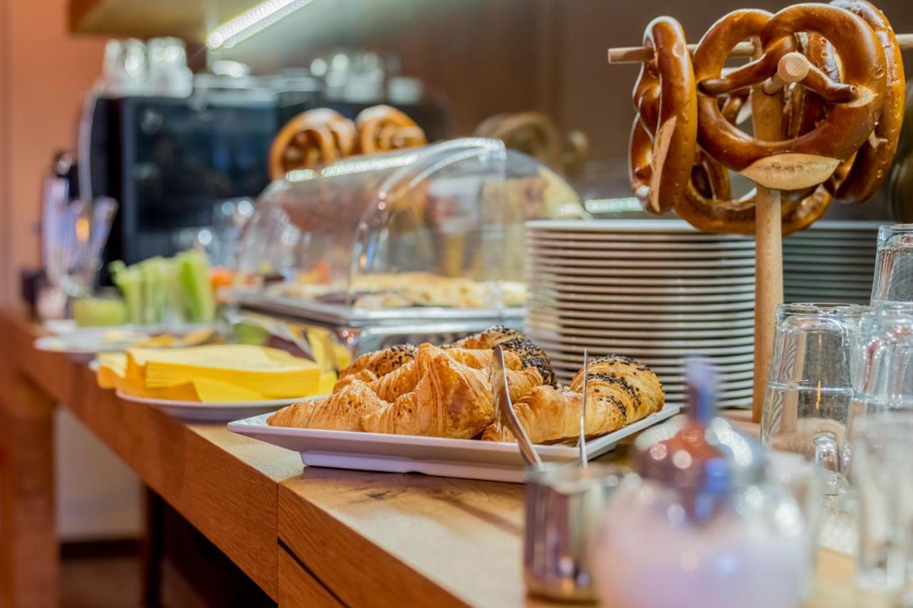 Hotel Bacchus Μπενσχάιμ Εξωτερικό φωτογραφία