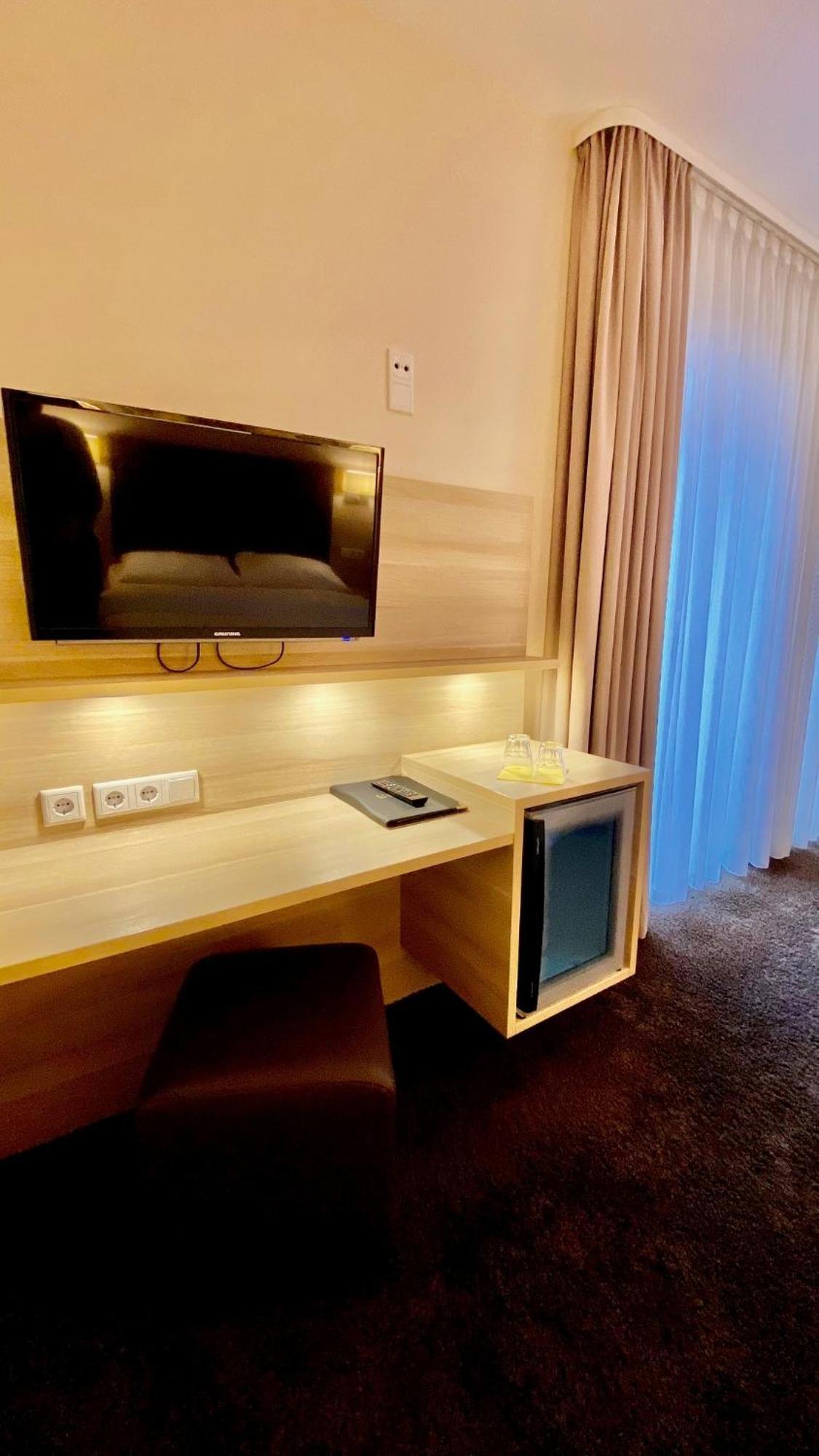 Hotel Bacchus Μπενσχάιμ Δωμάτιο φωτογραφία
