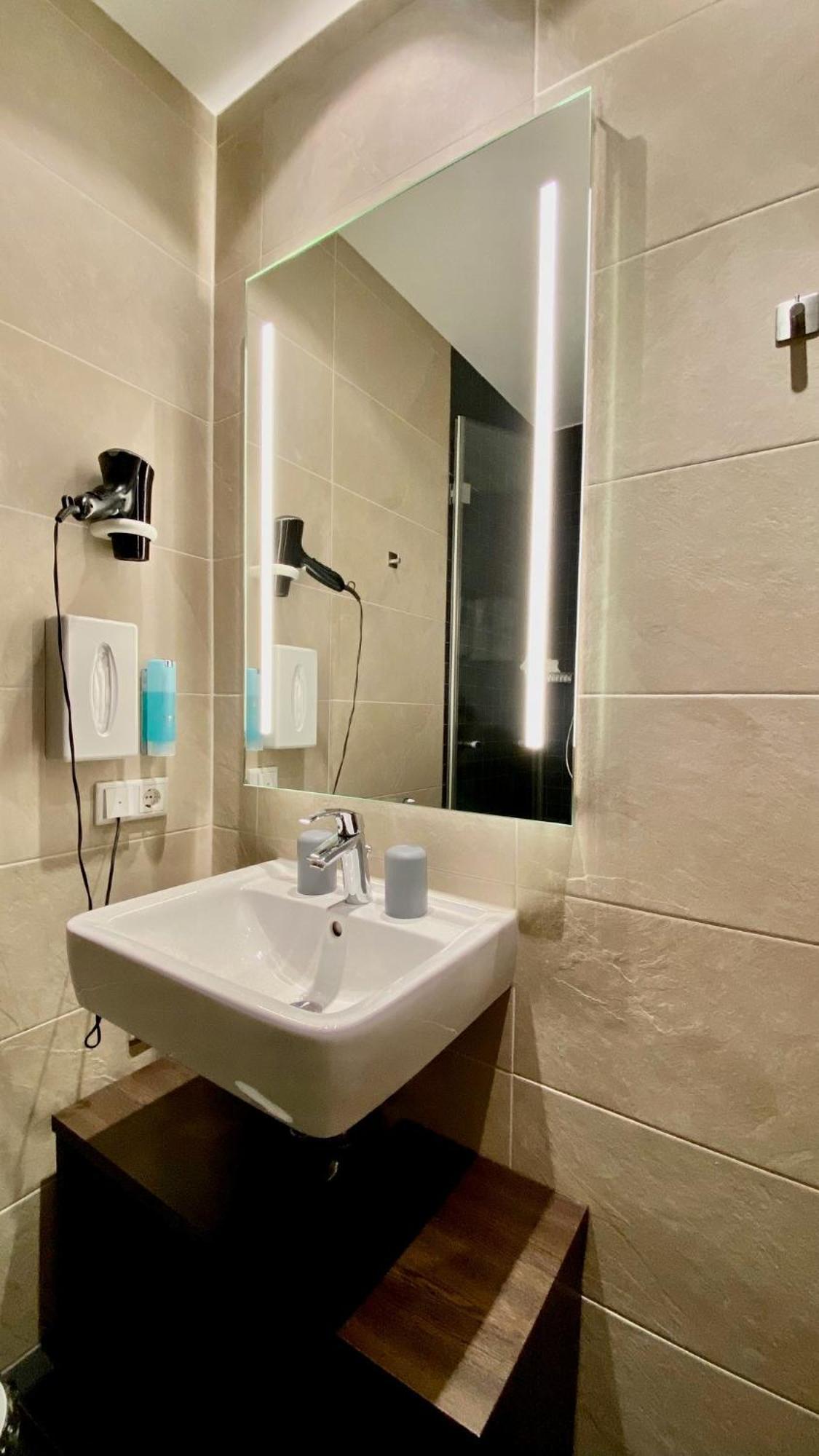 Hotel Bacchus Μπενσχάιμ Δωμάτιο φωτογραφία